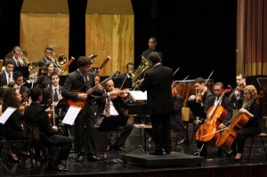 Orquestra Jovem da Fundação das Artes realiza concerto no Teatro Paulo Machado