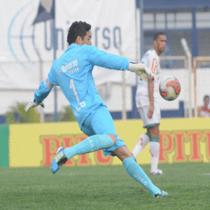 Luiz confia no acesso do Azulão em 2012 