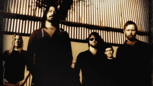 Nesse sábado tem Cine Clube Rock contando a história do Foo Fighters no Estação Jovem