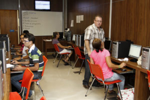 Escola de Informática de São Caetano abre inscrições para cursos do 2º semestre