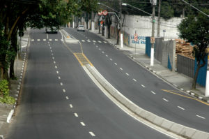 Alterações na Av. do Taboão garantem segurança de motoristas e pedestres 