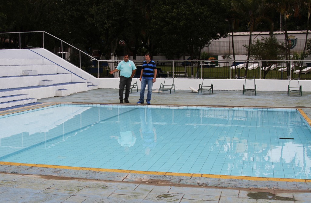 Vereador Beto Vidoski apresenta projeto para adequação de piscinas em SCS