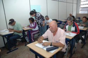 SBC abre inscrições para Alfabetização de Jovens e Adultos