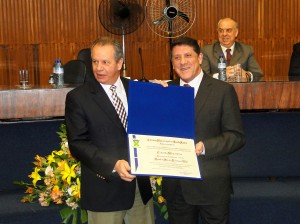 Médico David Uip recebe título de “Cidadão Honorário de Santo André”