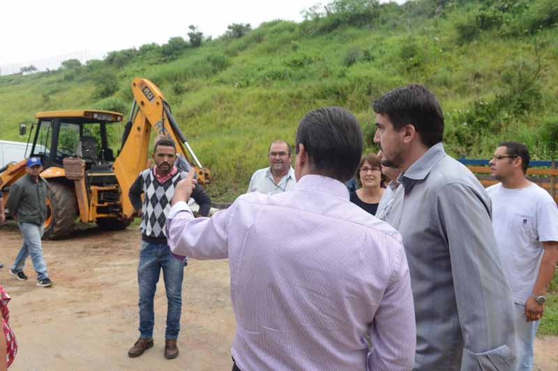 Luiz Marinho vistoria obras de pavimentação