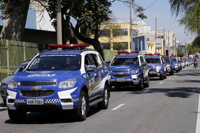 Todas as secretarias receberam carro novos